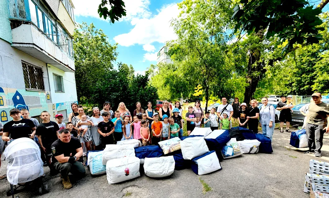 Zaporizhzhia, June 28, 2026 — A truckload of humanitarian aid arrived in the city. Dozens of families gathered to receive food, clothing, and other essential supplies.